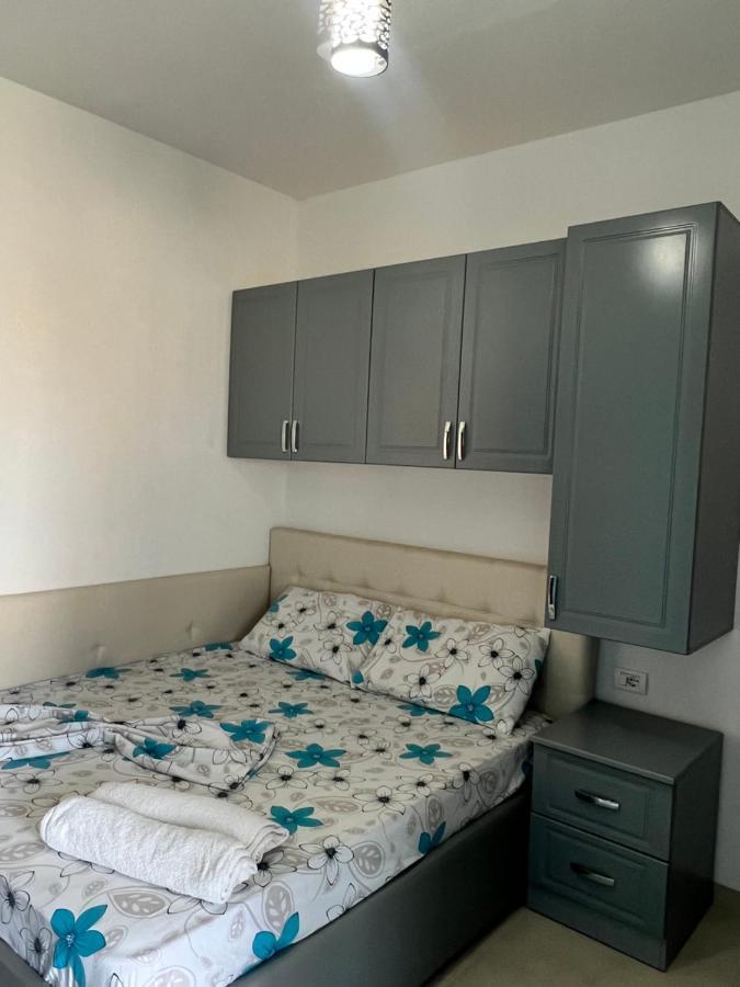 Kamberi Hotel & Apartments 2 Velipojë Buitenkant foto
